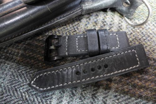 Greenpilot-watchstraps-Leder-true-ancient-vintage-line-charcoal-Lehrertasche