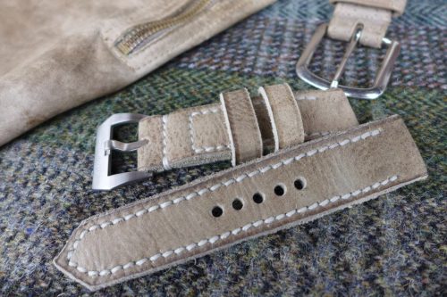 Greenpilot-watchstraps-Leder-true-ancient-vintage-line-ivory-Hirsch-Rauleder-Trachtenhose